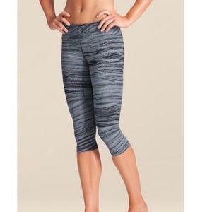 Athleta Workout Inside Track Knicker Capri leggings cropped joggers